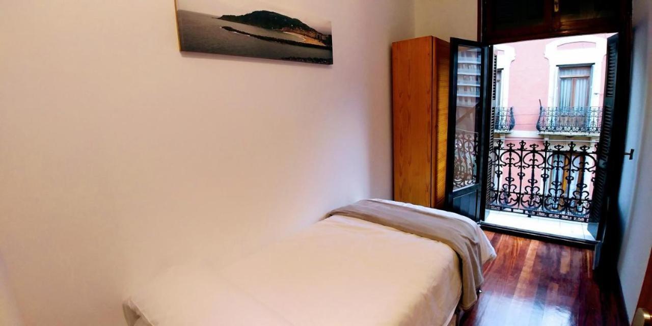 Pension Yoldi San Sebastian Bagian luar foto